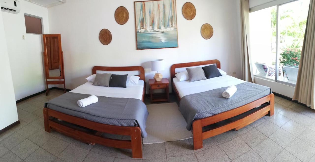Hotel La Isla Parrita Exteriör bild