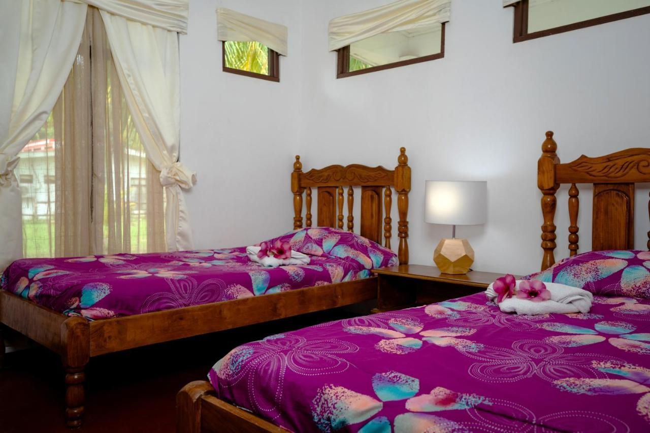 Hotel La Isla Parrita Exteriör bild